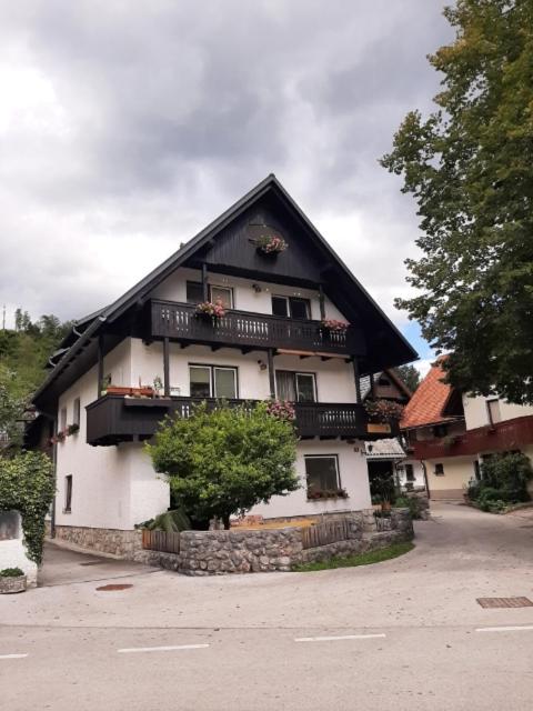 Apartma Kosnik Perunika Bohinj Exterior foto